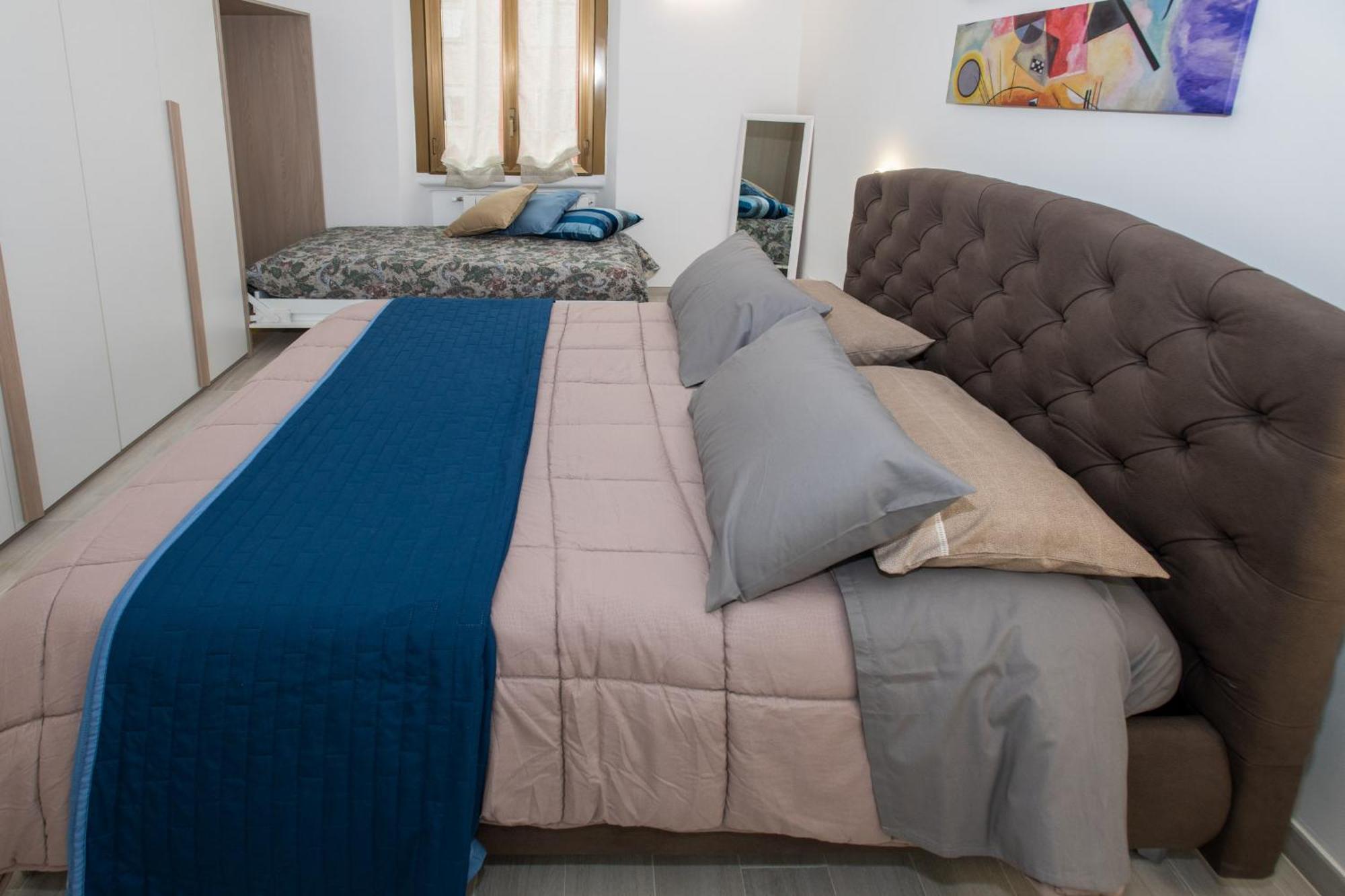 The Palm Sisters - Navigli, Bocconi Apartment Milano Exterior foto